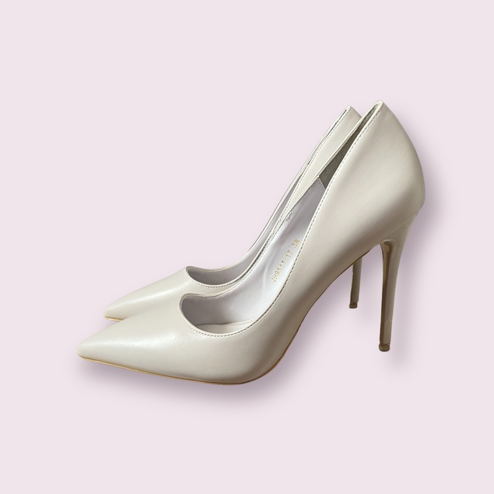 High heels, color, beige